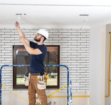 T-Shirts vs Polo Shirts: What’s Best for On-Site Comfort?