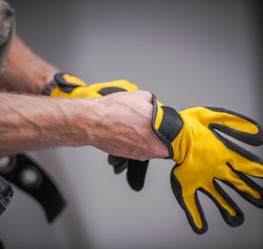 Choosing Safety Gloves for Trade